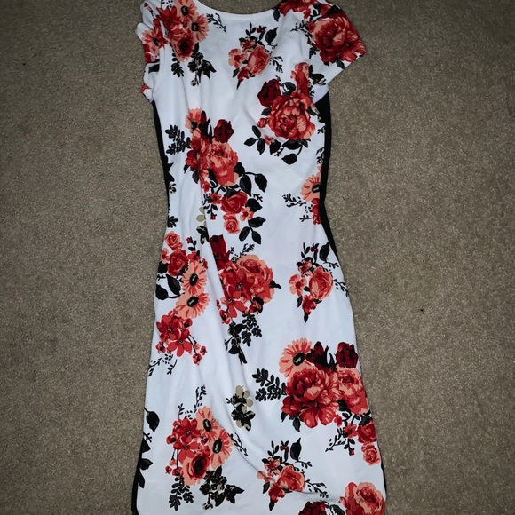 Dress - Picture 2 of 2